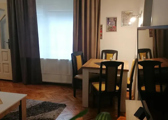 Centar Διαμέρισμα Κρούσεβατς